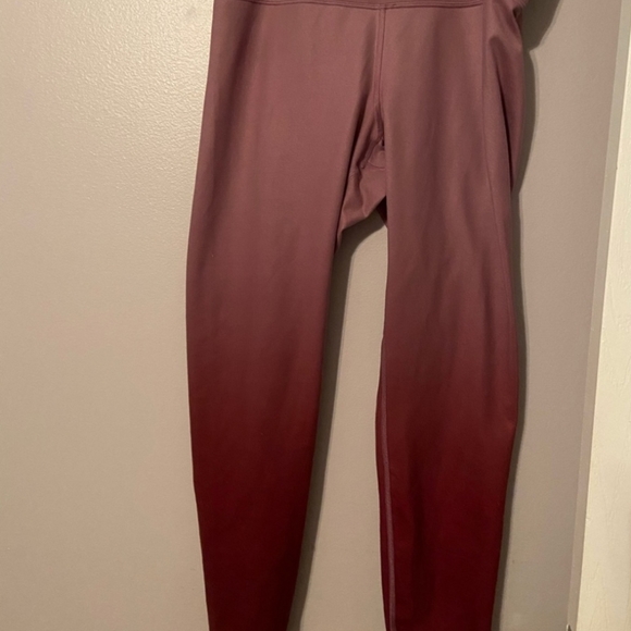 Old Navy Matching Workout Set - Picture 2 of 2